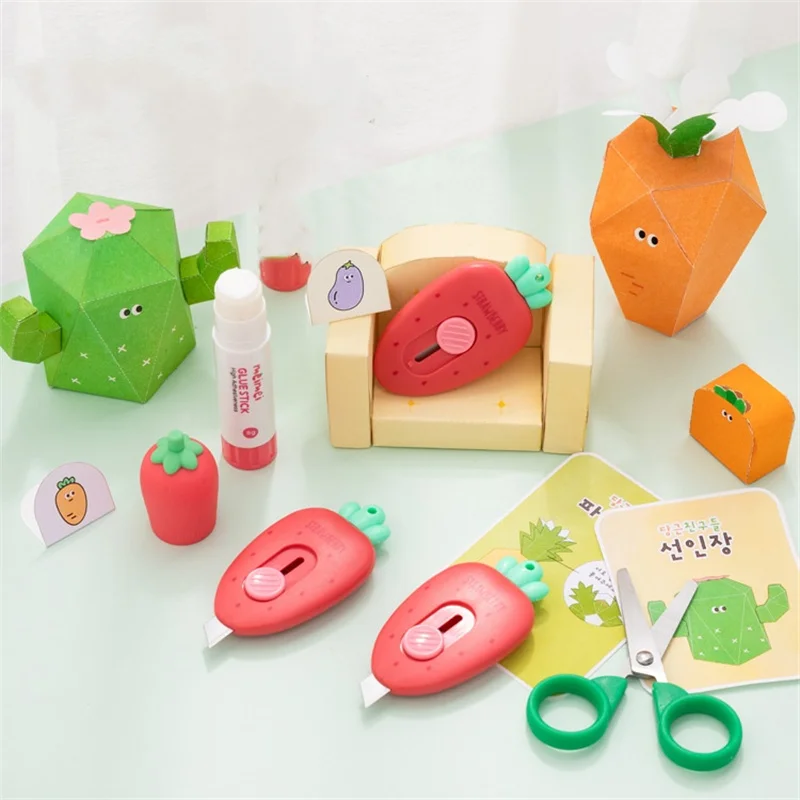 24 pcs/lot Creative Carrot Mini Utility Knife Cute Paper Cutter Cutting Paper Razor Blade Office School Supplies