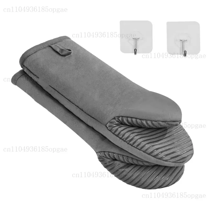 High temperature resistance of 500 degrees Fahrenheit, lightweight cotton oven gloves, non-slip silicone strips, mini baking