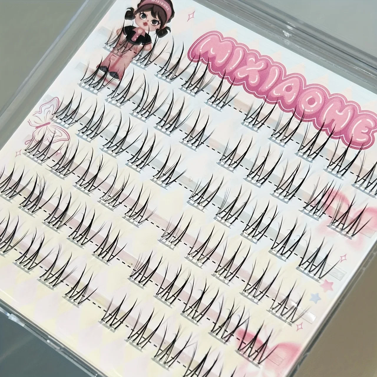 Mixiaohe رموش صناعية خالية من الغراء النقي للغاية 60 مجموعات C حليقة للمبتدئين لتقوم بها بنفسك لا تحتاج إلى شريط لاصق ذاتي الرموش الصناعية