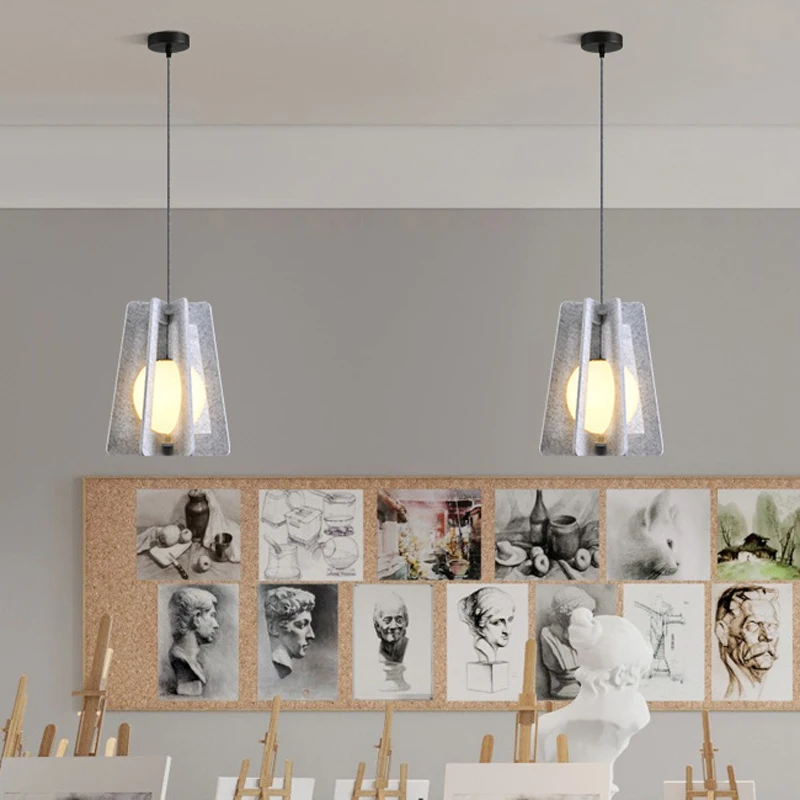 مصابيح ملونة لبار جزيرة المطعم، وغرفة اجتماعات بسيطة، وامتصاص صوتي للمقهى وسقف لباد لتقليل الضوضاء #4