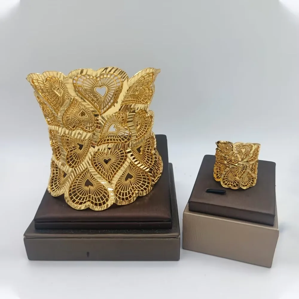 Woman Big Bracelet 18K Gold Plated Copper Dubai Flower Bangle with Ring Luxury Large Arbic Jewelry Wedding Party Gift