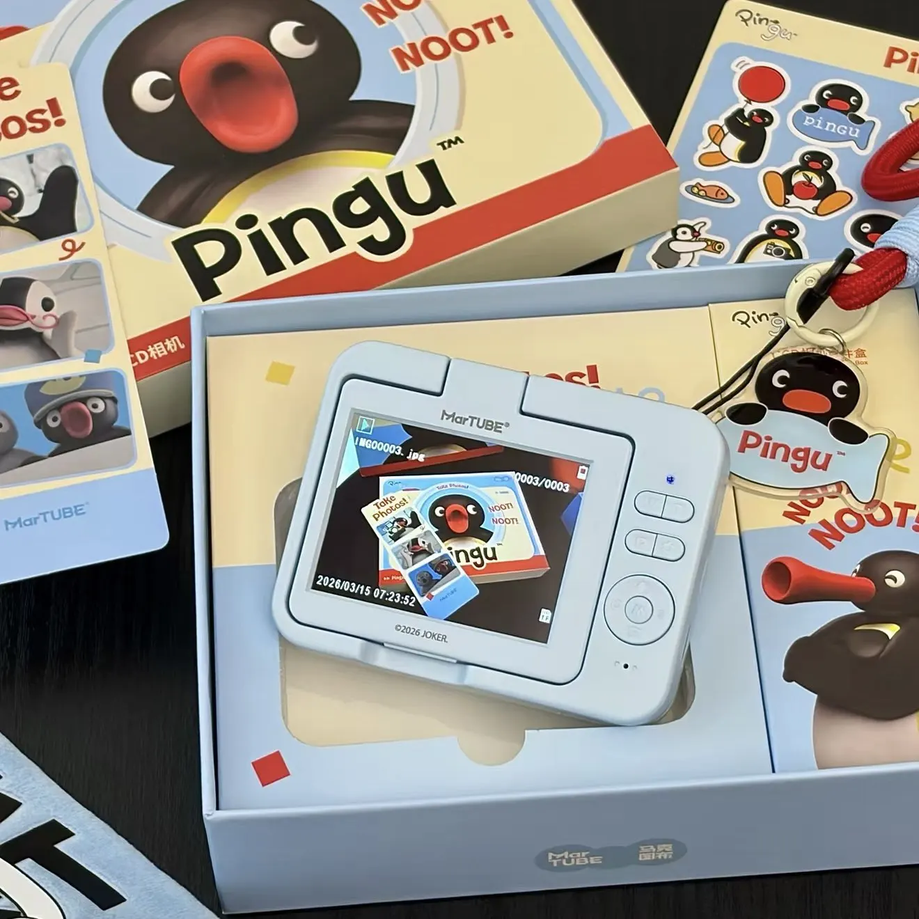 martube-nouvelle-camera-ccd-pingu-avec-couvercle-rabattable-jouet-camera-portable-28-pouces-100w-pixels-jouet-camera-de-photographie-cadeau-accessoire-anime