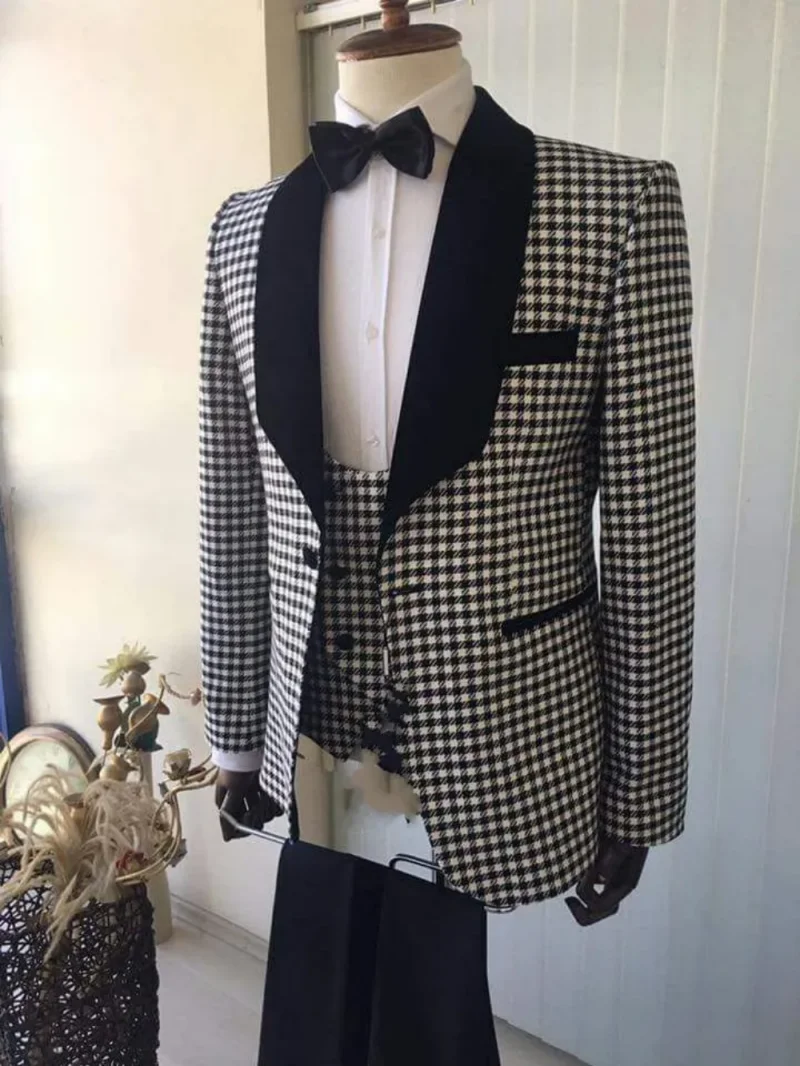 

Handsome Jacquard Groom Tuxedos Men Suits Custom Made Formal Suit For Men Wedding Prom Dinner Bestmen (Jacket+Bowtie+Vest+Pants)