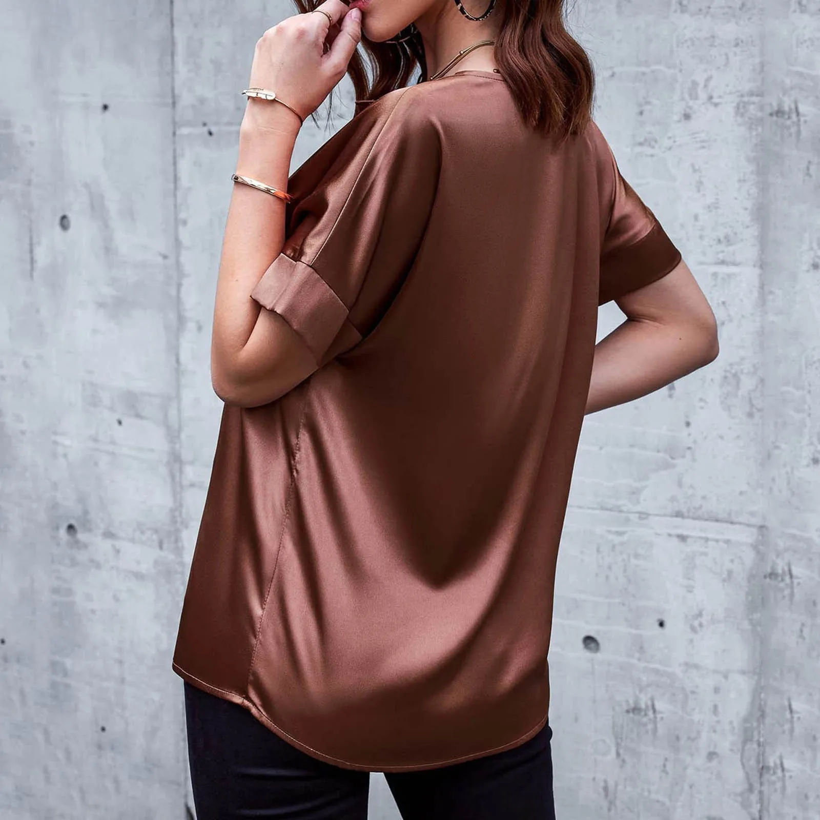 2024 Spring Summer New Women\'s Satin Shirts Top Solid Color V Neck Short Sleeve Tees Shirt Women Elegant Tees Blouse Streetwear