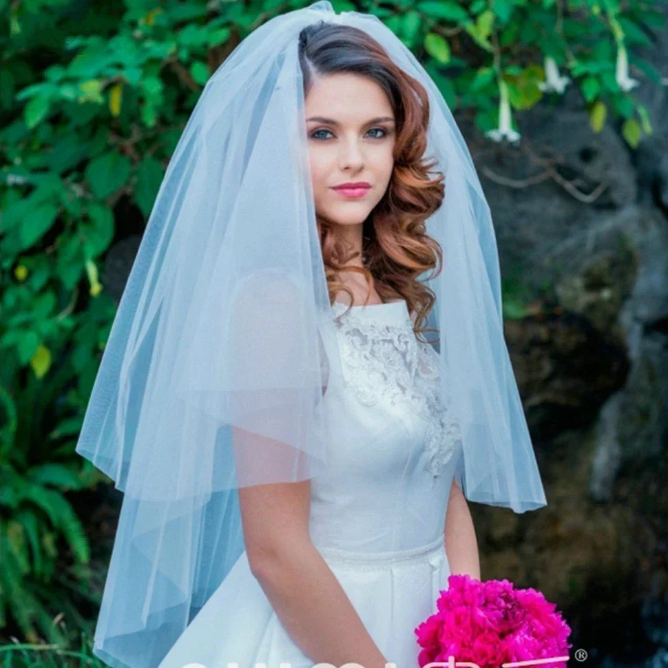 Voile Court en Tulle Blanc pour Mariée, Accessoires de ixde Mariage Faits à la Main, Patients Ivoire avec Peigne