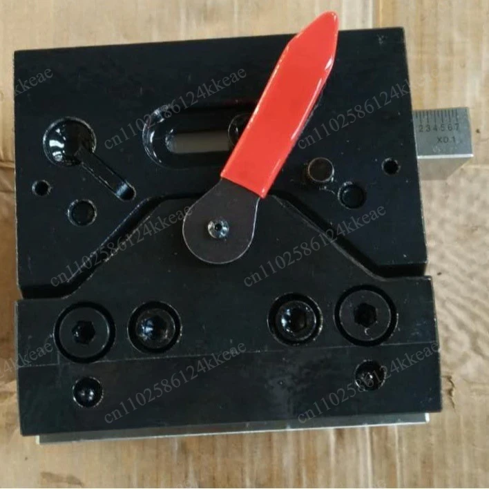 Numerical control bending machine die fixture general fixture splint