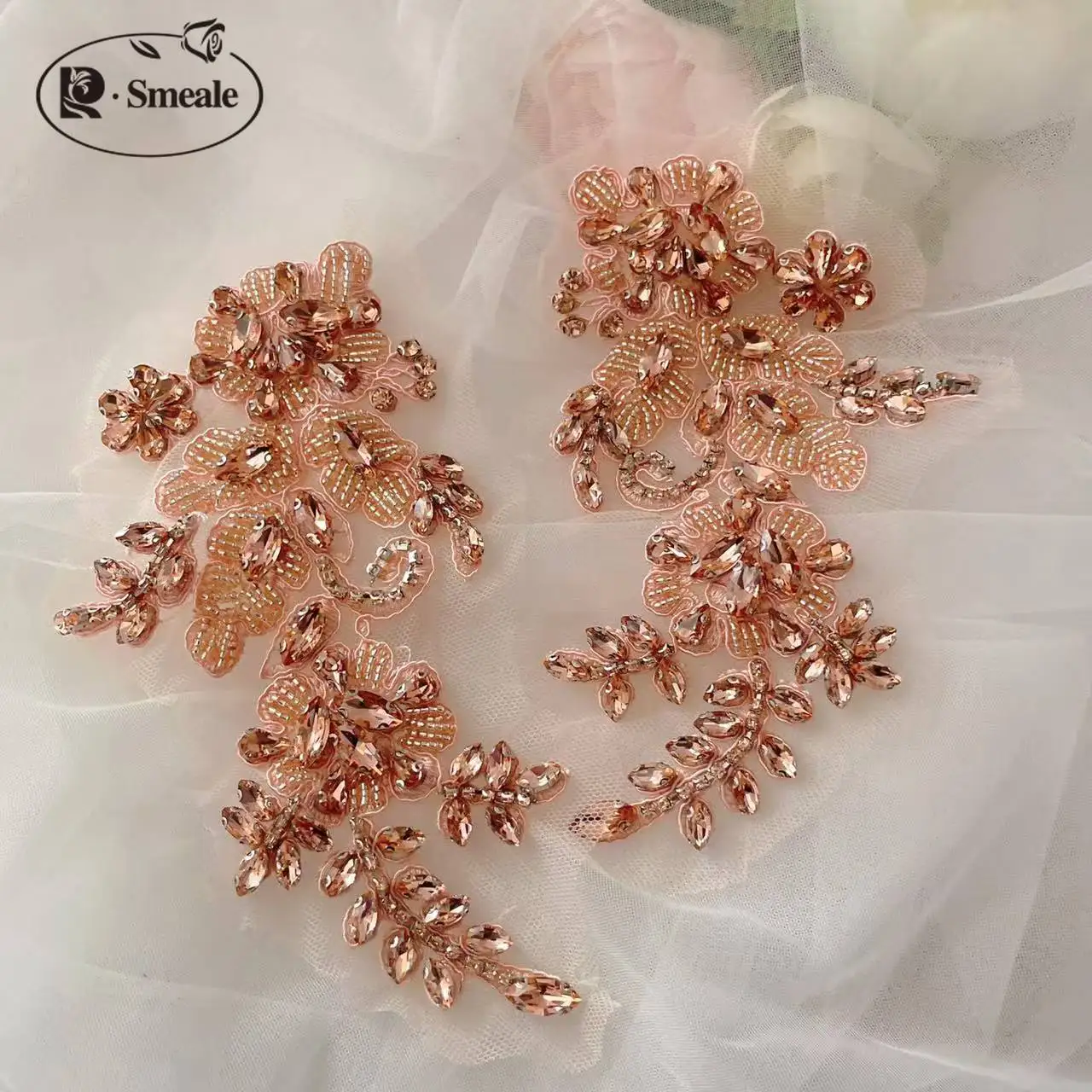 Glasbohrer, Funkelnde Blumen. Handgenähte Strassblume für Hochzeitskleider, Strass-Mäntel, Verspiegelte Schultern, DIY-Applikation – Detail 8