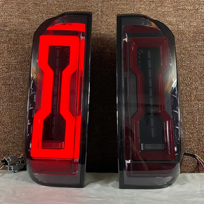 Custom Car Accessories Smoked LED Dynamic Red DRL Tail Light for Toyota Tundra 2014-2020