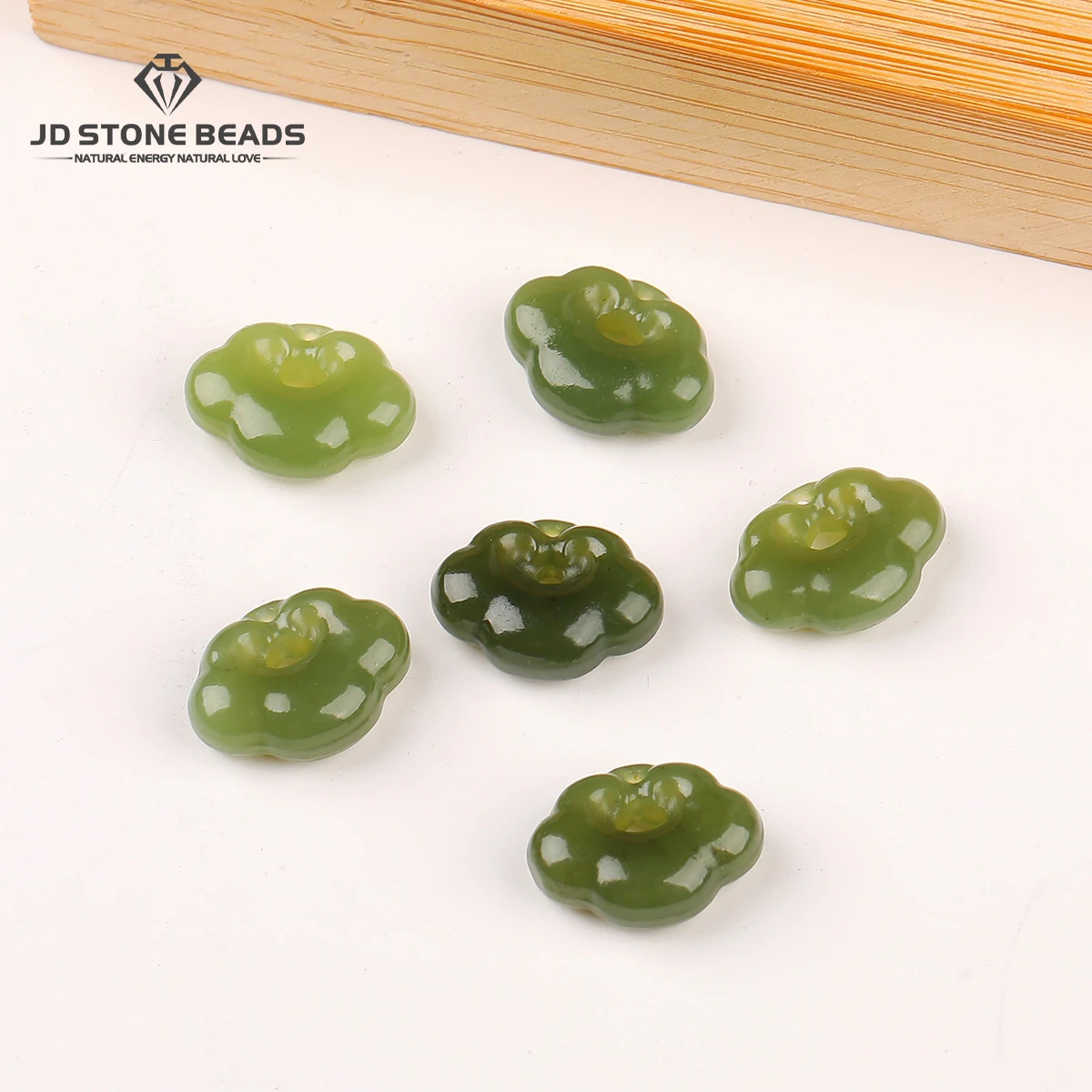 

1Pc Natural Stone Hetian Jade Carved Auspicious Cloud Lock Bead Small Pendant for Jewelry Making DIY Bracelet Necklace Accessory