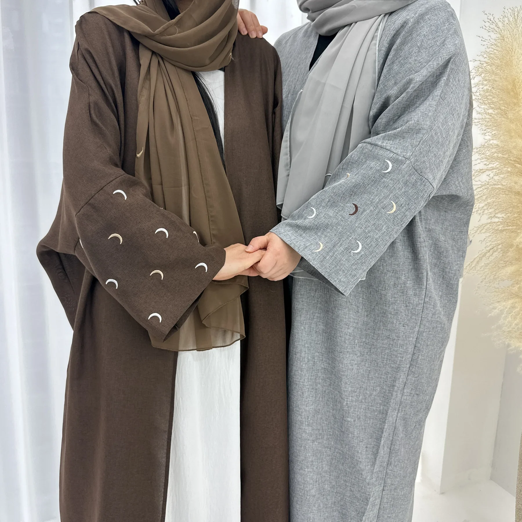 

Ramadan Moon Embroidery Abaya Kimono Kebaya Turkey Islamic Muslim Hijab Dress Prayer Clothes Women Kaftan Robe Femme Musulmane