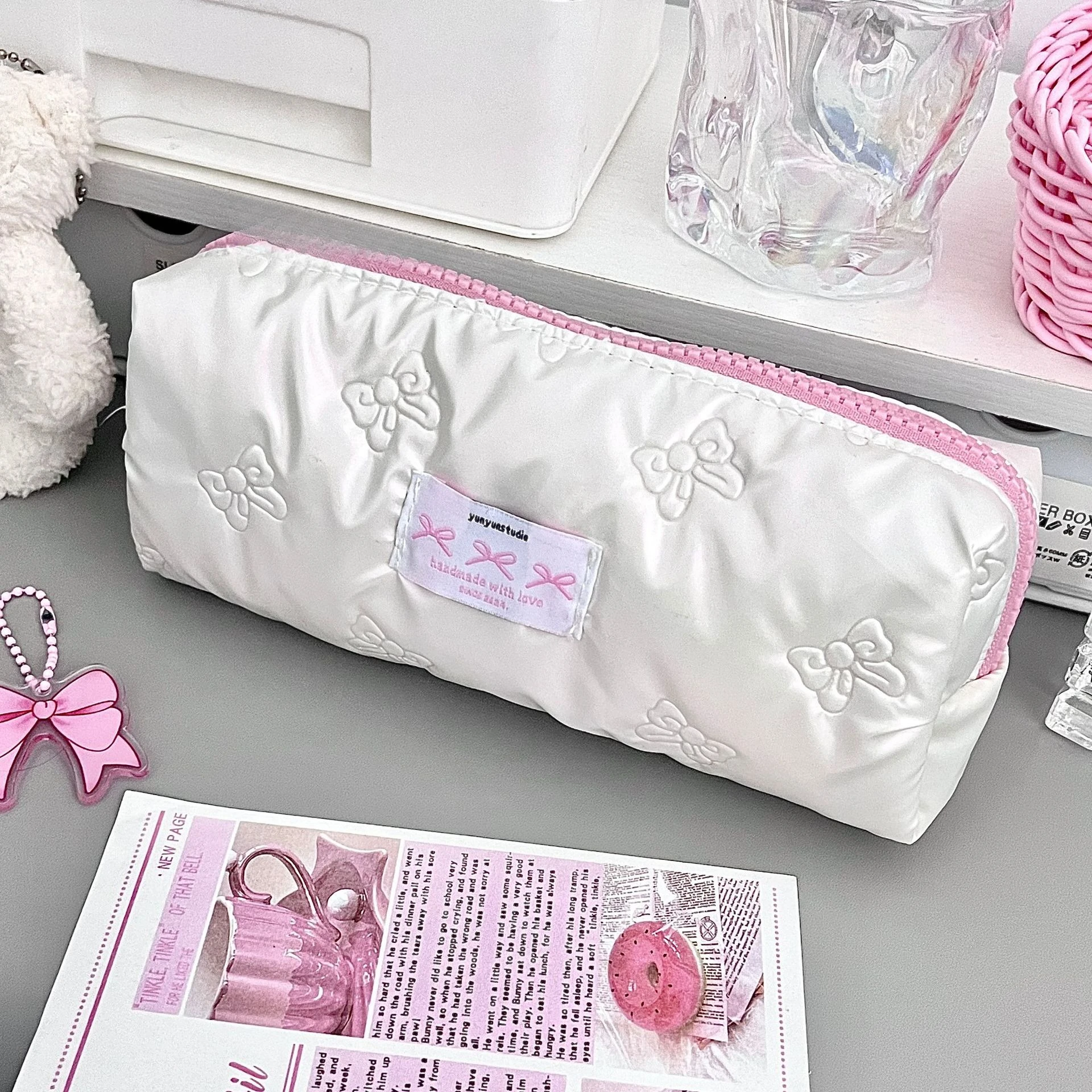 

The New Bow Pencil Case Ins High-value Cute and Compact Stationery Storage Bag Large Capacity