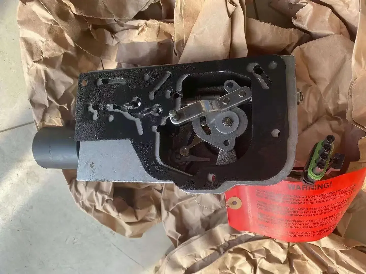 

Pump Piston Pump Parts PV90-75 Control Valve Hydraulic