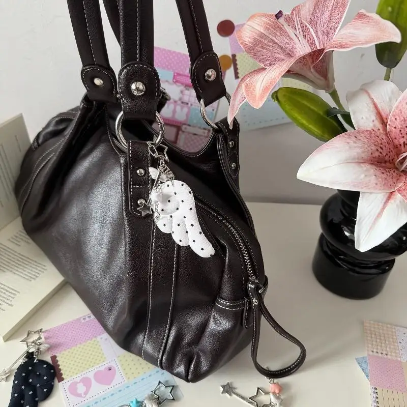 Y2K Sterne Flügel Schlüsselanhänger Anhänger Niedliche Taschenverzierung Schwarz-Weiß Engel Dekoration Accessoires Geschenk – Detail 6
