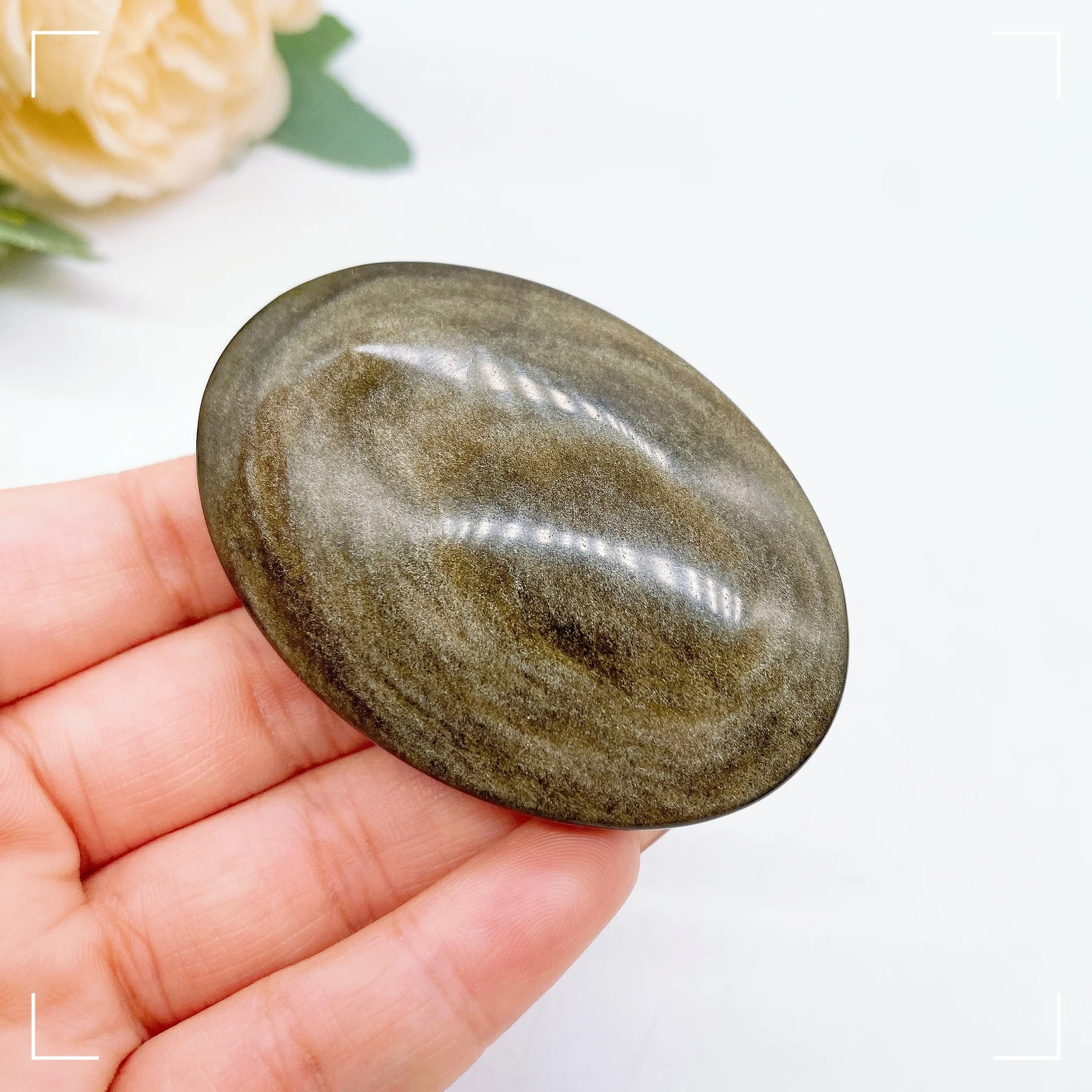 

60mm Natural Crystal Golden Obsidian Palm Stone Healing Gem Chakra Reiki Mineral Home Decoration Room Decor Gift Collection