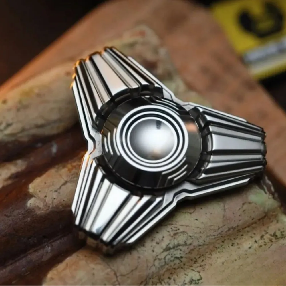 Pangolin Studio & KAIS Zonder Randen Fidget Spinner Fidget Speelgoed Voor Volwassenen Draagbare Bureau Accessoires Angst Speelgoed