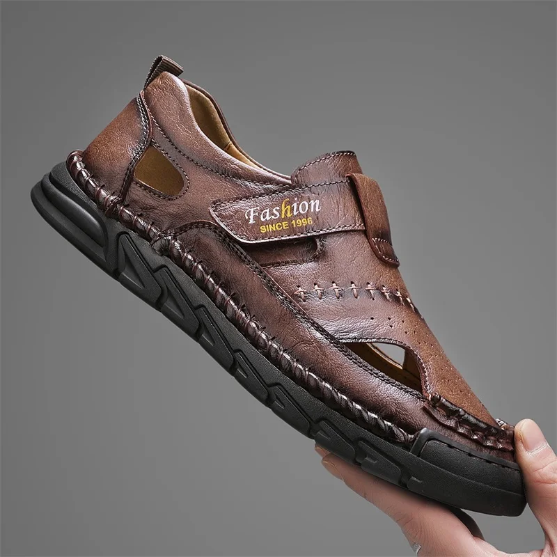 

Hollow-Out Leather Shoes for Men 2026 Summer Breathable Soft Leather Thick-Soled Non-Slip Outdoor Casual Closed-Toe Sandals