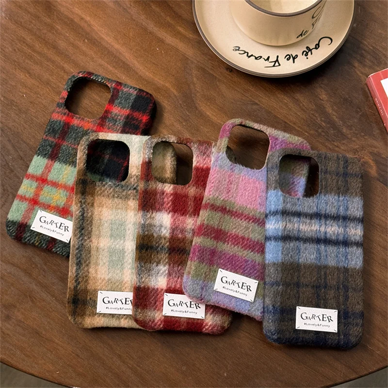 Warm Plaid Pattern Fabric Phone Case For iPhone 16 Pro 14 13 15 Pro Max Cover Soft Fuzzy Cute Cases For Apple 15 Pro 14pro Max
