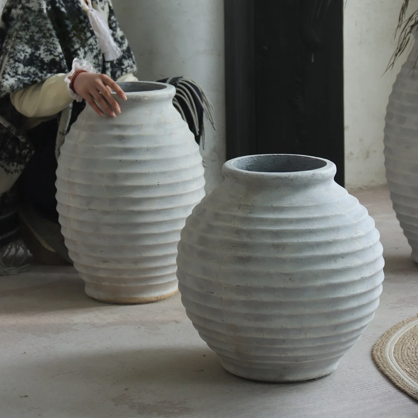Wabi sandy wind old threaded jar floor-to-ceiling flower device antique art B & B hotel living room decoration ornament