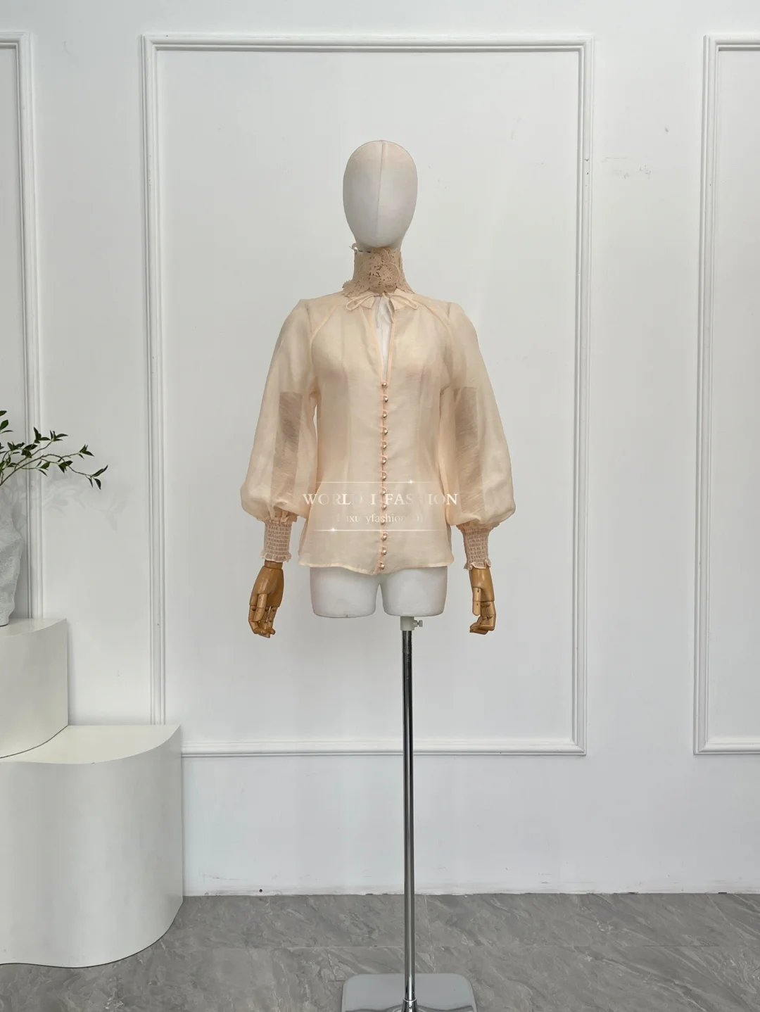 

Beige Lotus Root Color Long Sleeve Blouse Tops 2025 New Design