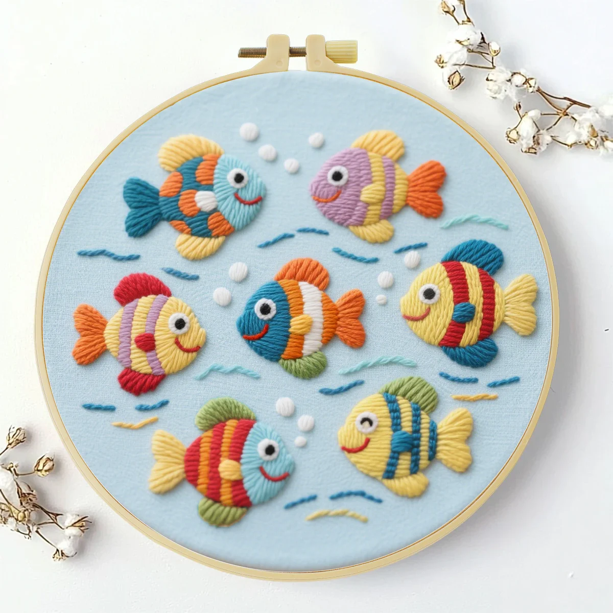 1 Stück 20X20CM/7,87 Zoll Niedlicher kleiner Fisch Stickerei Starter-Kit DIY-Set Nähkunst Handwerk Malerei Nadelkunst – Detail 2
