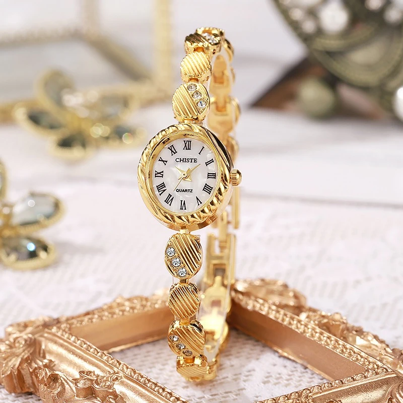 New Mother-of-pearl Bracelet Watch Gold Ladies Watch Female Style Fashion Quartz Watch Temperament Light Luxury Women's Watches