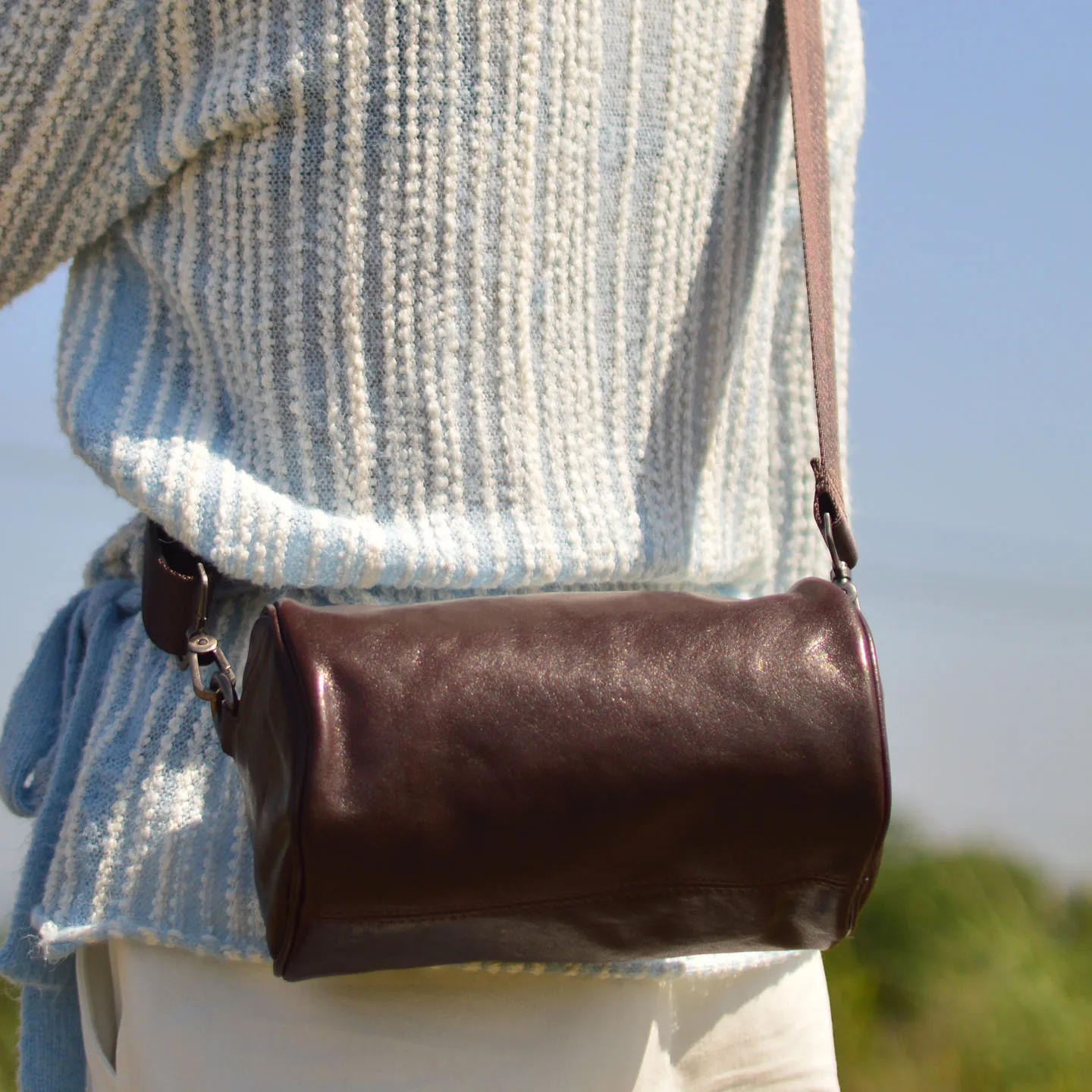 

Vintage Cylindrical Crossbody Bag Distressed Top Grain Cowhide Retro Boston Bag Women Daily Casual Handbag