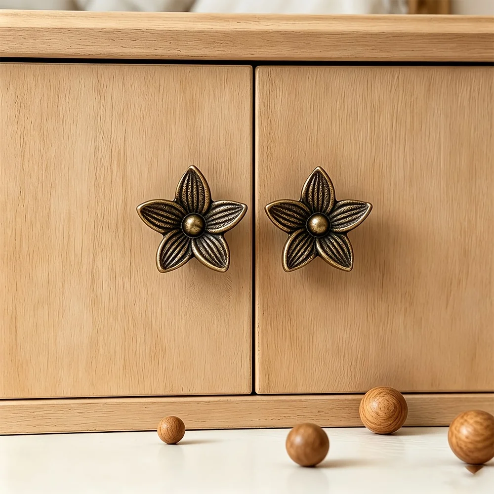 2/4/8pcs Vintage Floral Handles Furniture Additions Handmade Vintage Decoration Suitable for Wardrobes/Drawers/Jewelry Boxes