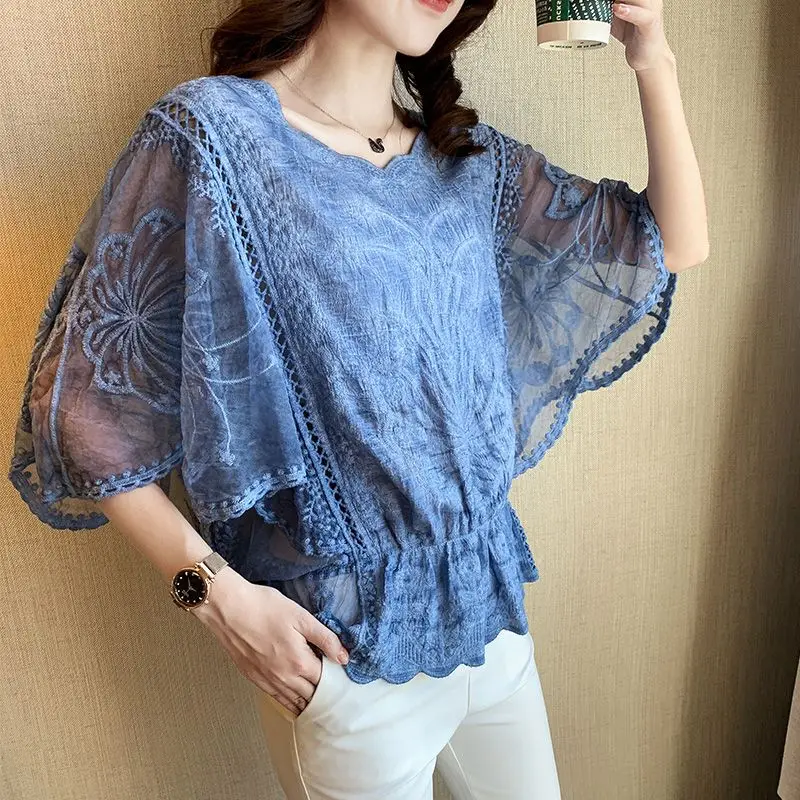 Vintage Ruffle Temperament Fashion Summer Women\'s O-Neck Solid Lace Hollow Mesh Blouse Chiffon Loose Flared Sleeve Shirt Top