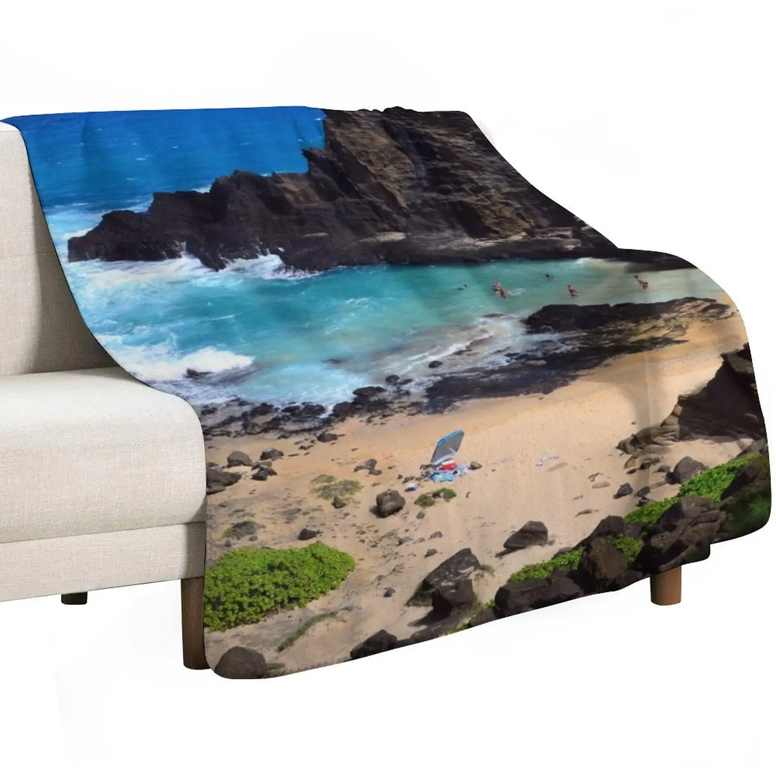 Forbidden NO TRESPASSING Beach in Oahu, Hawaii Art Photo Throw Blanket Bed covers Winter beds anime Soft Beds Blankets