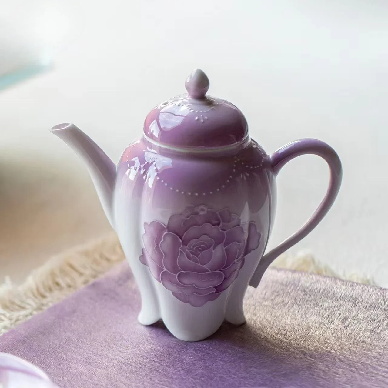 150ML Gradual Change Purple Arita Yaki Hand-painted Rose Ceramic Teapot Kung Fu Tea Set Household Ball Hole Filter Hand-held Pot