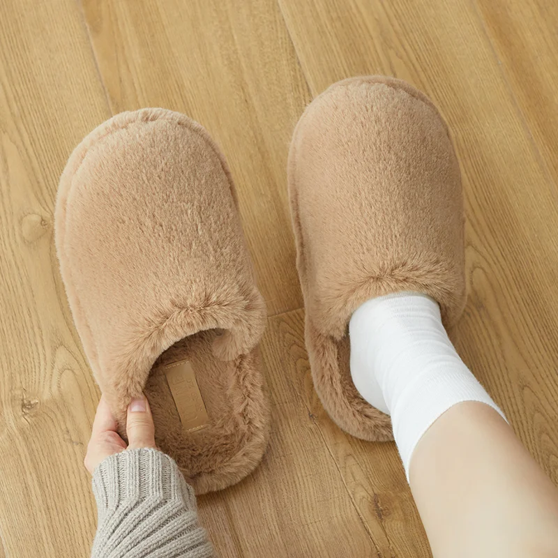 UTUNE Plush Luxury Women Home Slippers Winter Comfortable Soft Warm Furry Man Shoes Platform Large Size Household Couple Slide