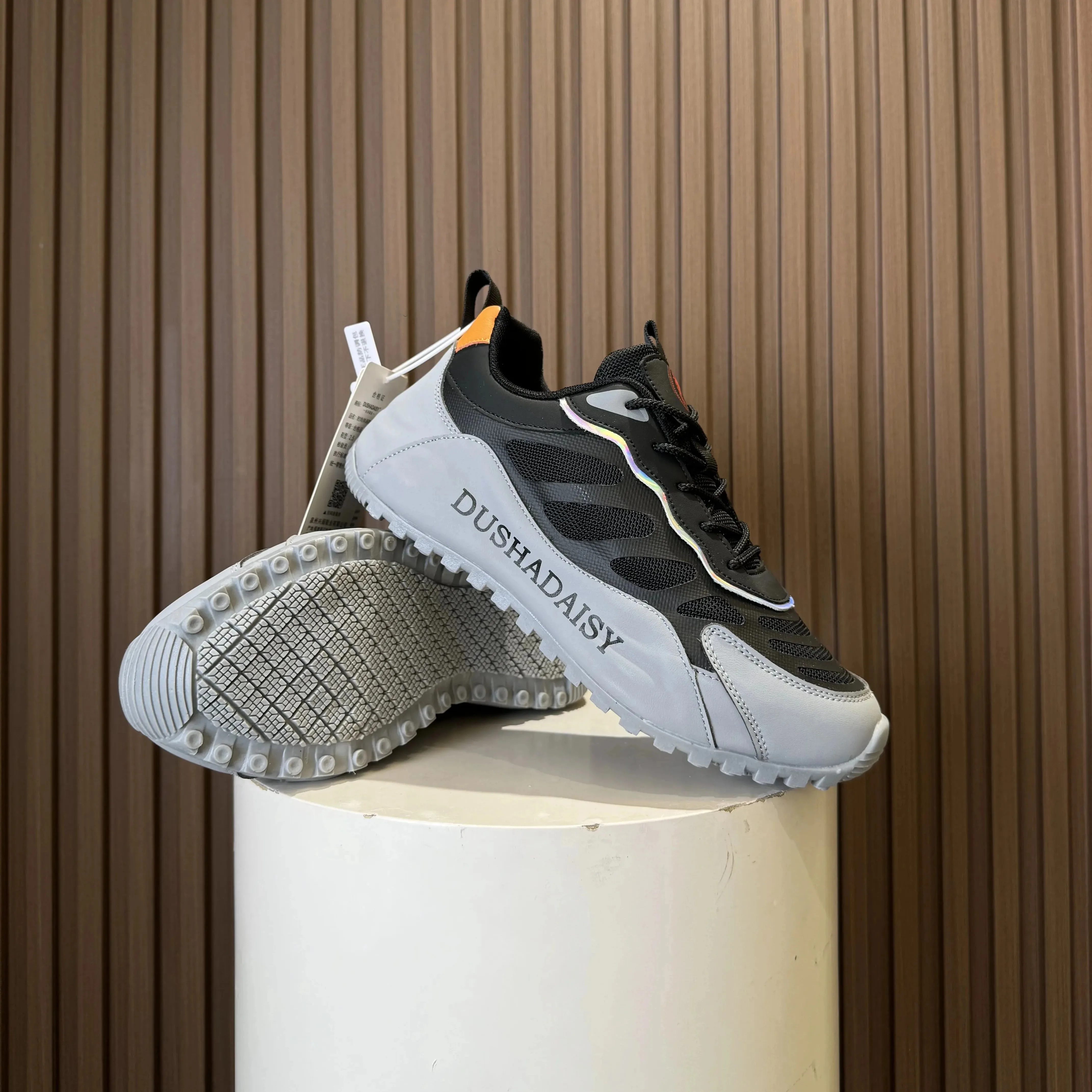 Neutral hiking shoes men's lightweight wear-resistant and durable outdoor combat boots men's casual sneakers walking shoes