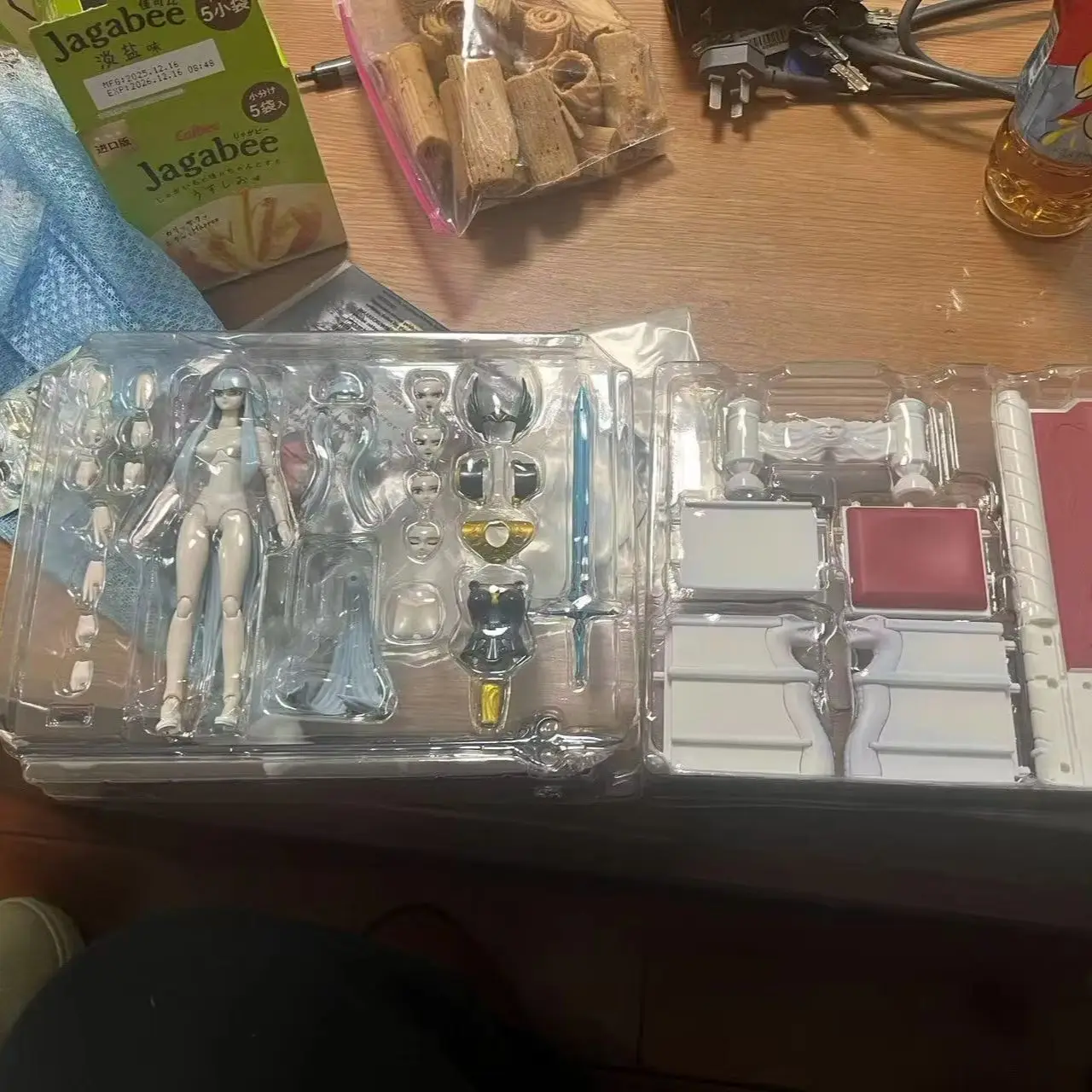 In Stock Bandai Original Banpresto Hilda Saint Seiya Action Figure Model Doll Brand New Boxed Garage Ornaments Collectible