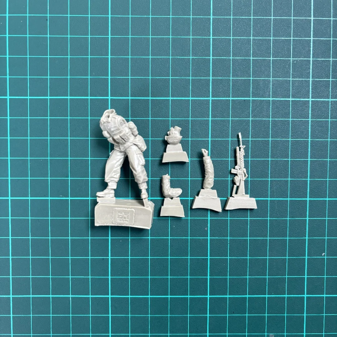 1/35 Resin Figure Unpainted model Kit, military theme, American Soldier, unassembled and unpainted GK,1142R