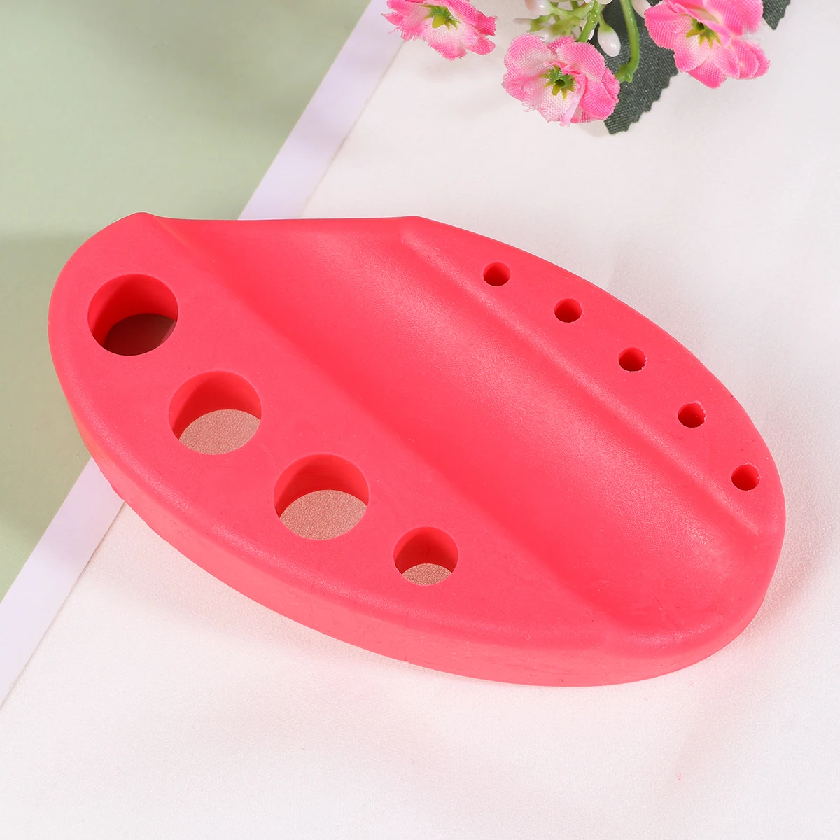 

1Pcs Oval Ink Cup Stand with Silicone Material Ideal for Pens Pigment Cups Cotton Swabs Storage Professional
