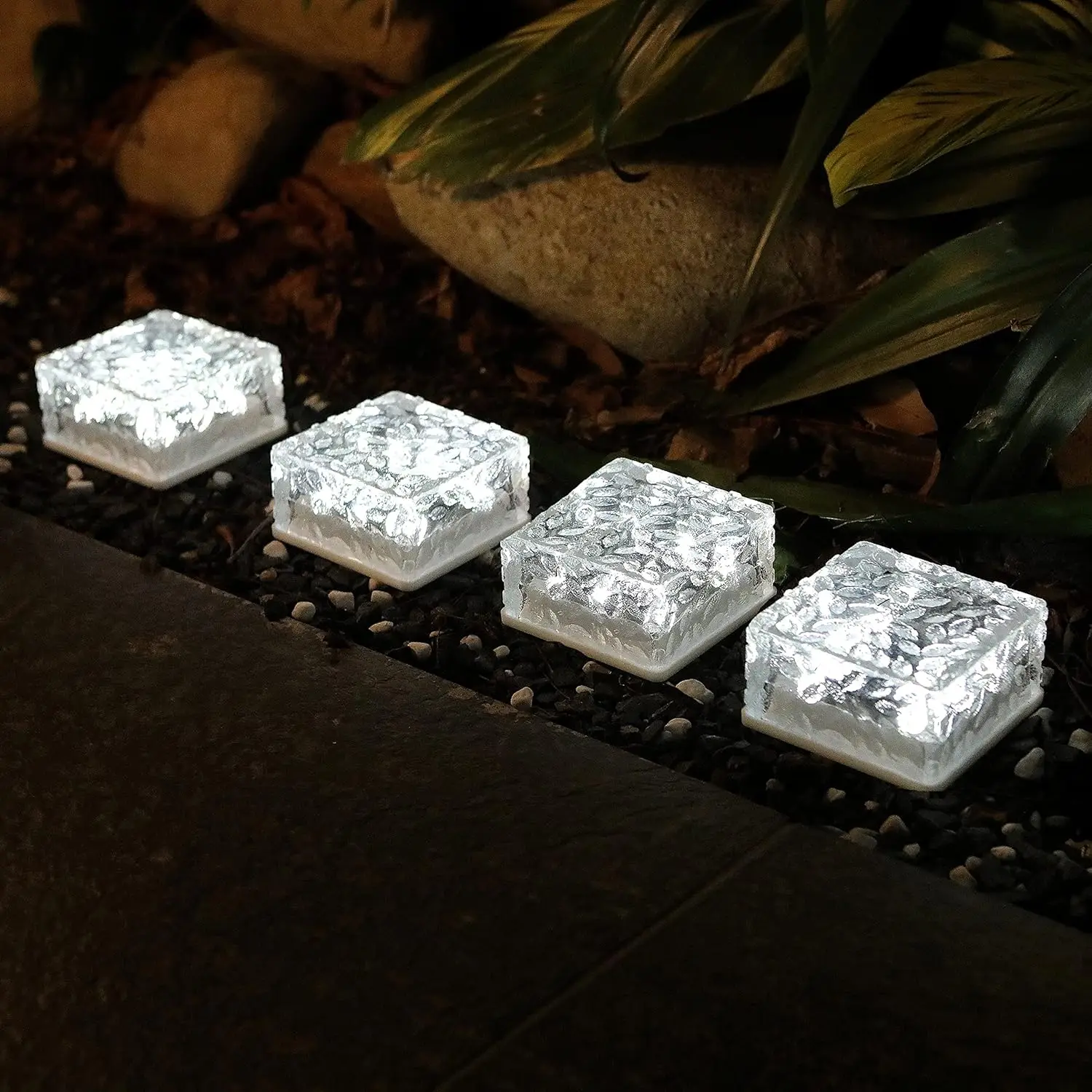 4Pack Solar Glass Brick Light Solar Ice Cube LED Light Crystal Brick Stone Lamp For Garden Courtyard Pathway Patio Pool Decor