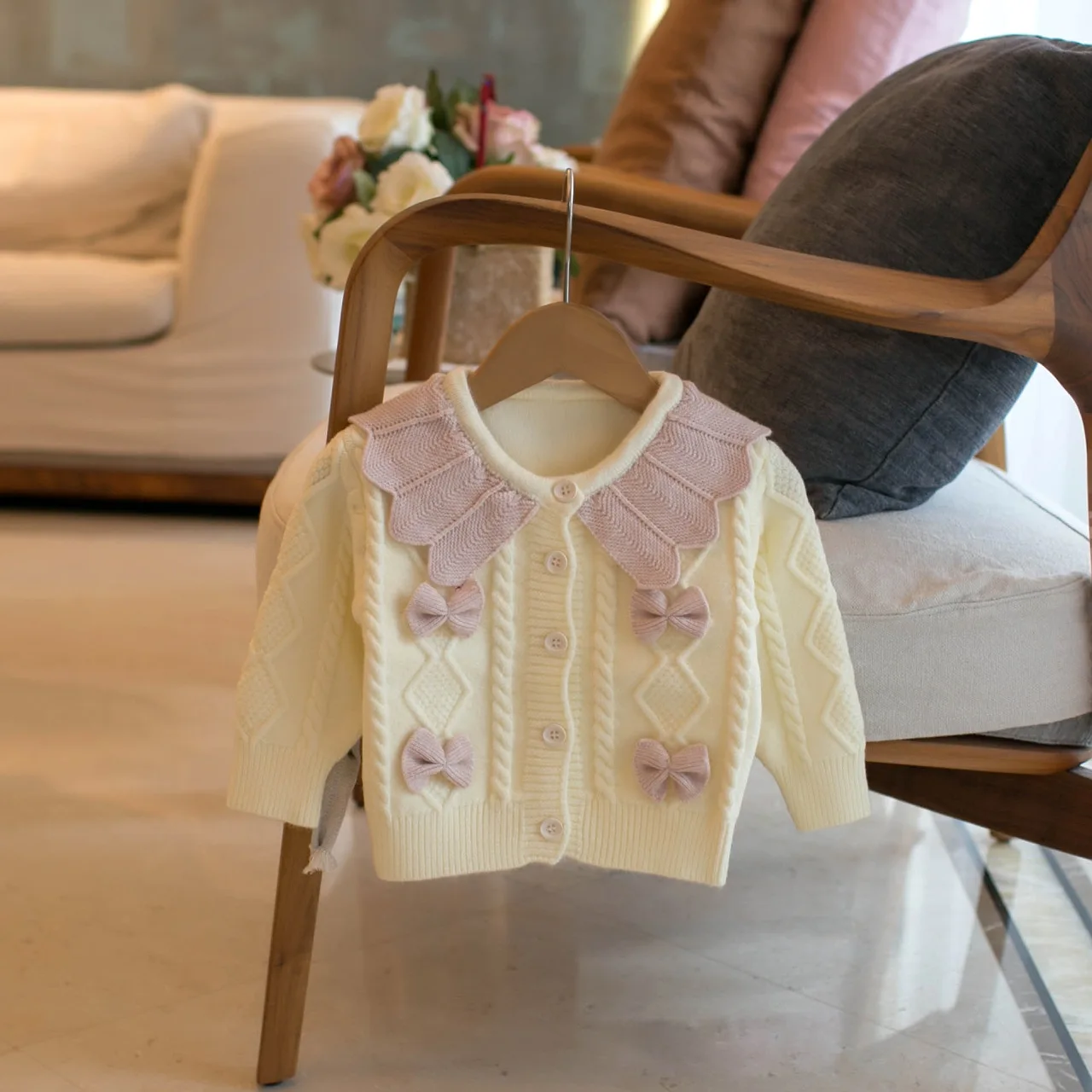 Autumn and Winter 2025 New Lace Girls' Sweater Fried Dough Twists Sweater Cardigan for Children