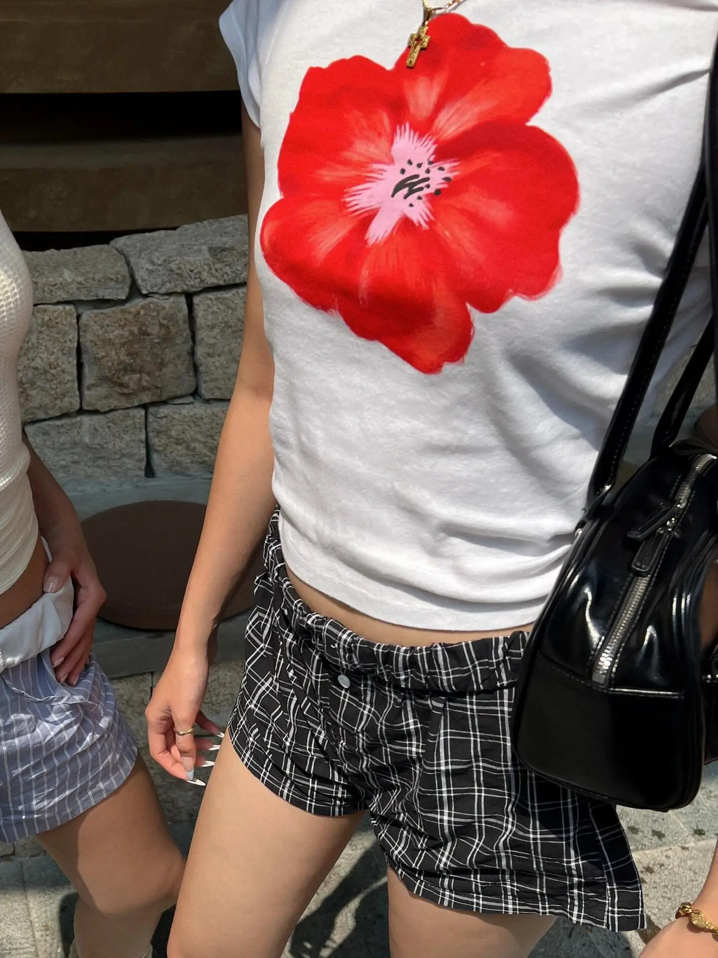 تي شيرت شبابي من القطن الخالص ort Sve بقصة ضيقة وطبعة زهور كاجوال للنساء ملابس صيفية مستديرة بطول Ne ort