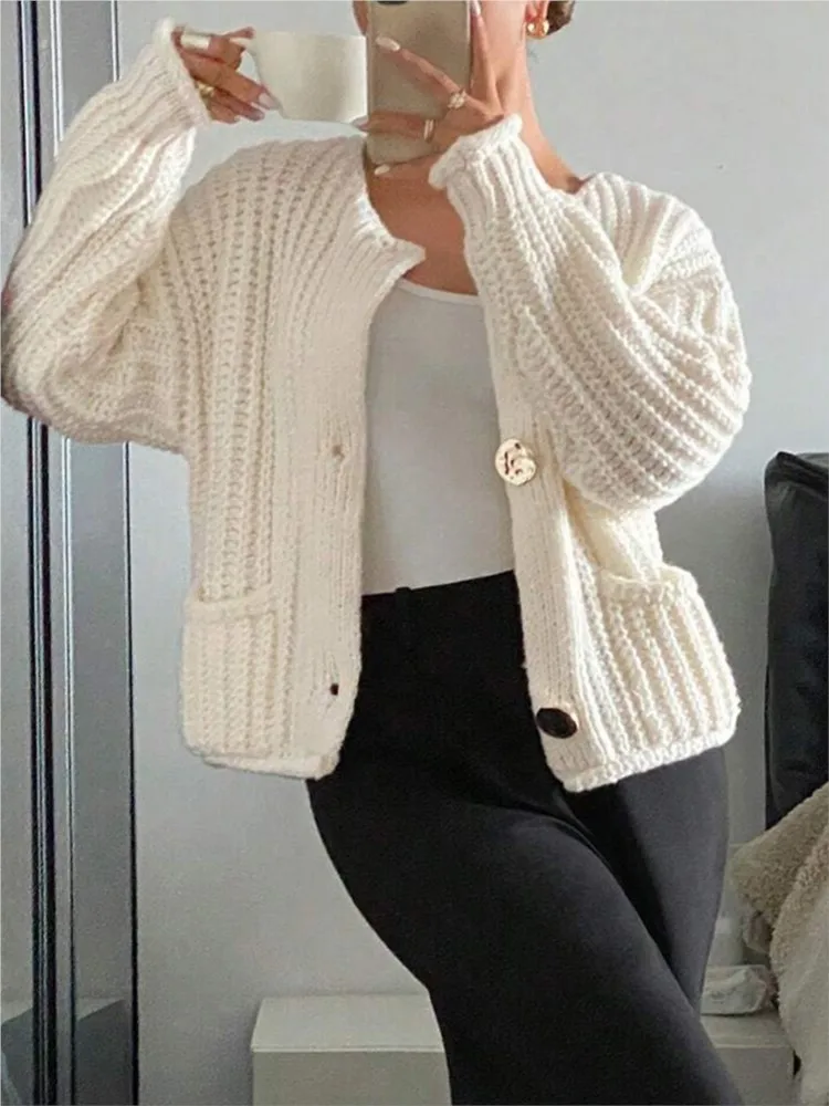 

Women's Sweater Solid Color Casual Daily Cardigan Button Pocket Cardigan Sweater Women Comfortable All-match Loose Simple Style