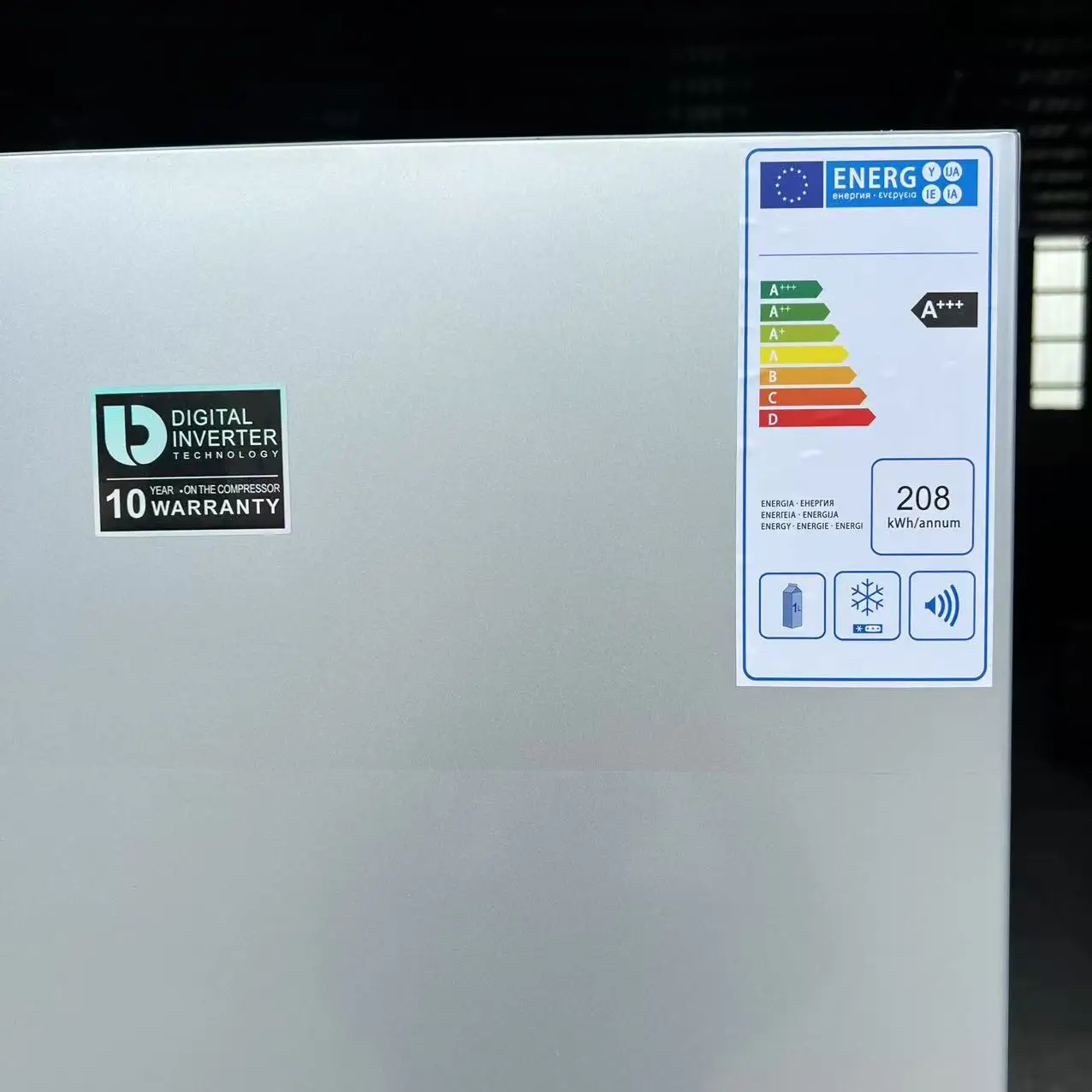 ثلاجة 2025 Premium 250L عمودية ذات 3 أبواب - ستانلس ستيل مبرد مباشرة (تصنيف الطاقة A+++، 220 فولت 50/60 هرتز)