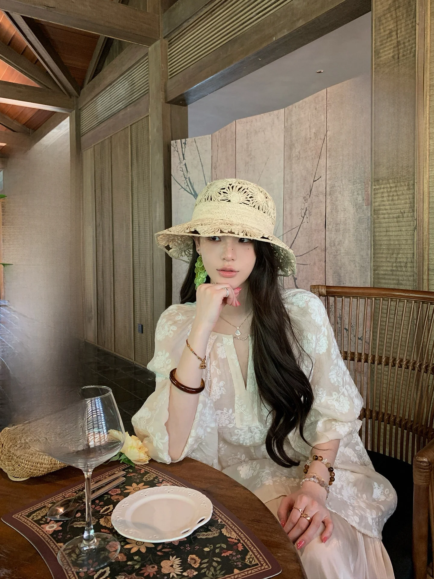 

Norastudio Heavy Embroidery Loose Women's irt Spring Season High Design Sense Top Yellow One ain Commute Sle V-ne Lon...