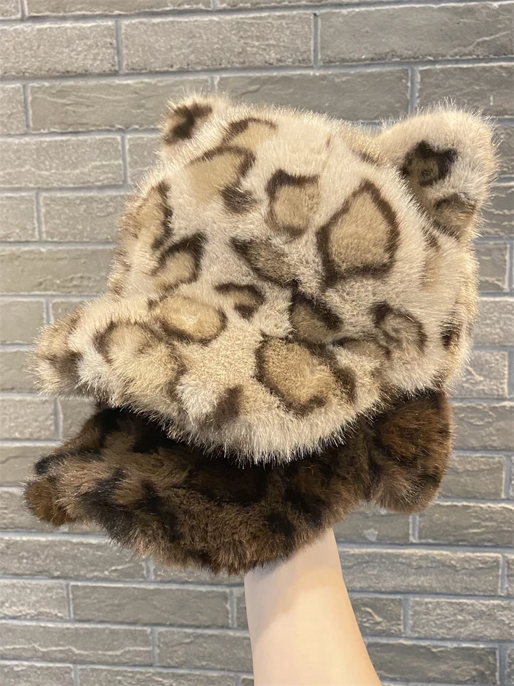 Leopard print Baseball Cap Women's Winter New Warm Plush Hat Korean Version Imitation Mink Fur Duckbill Cap