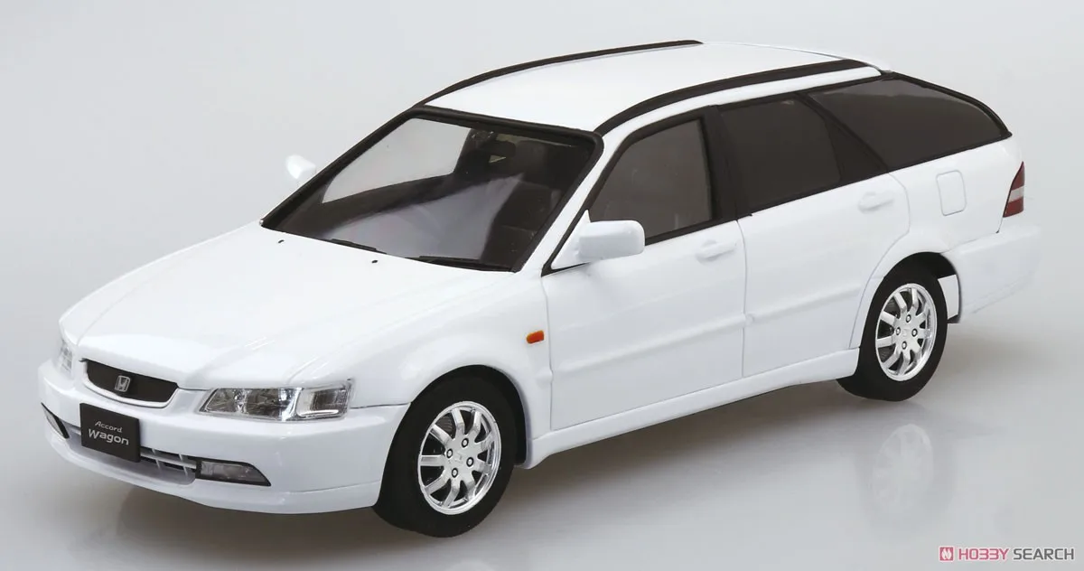 Aoshima 06529 Static Assembled Car Model 1/24 Scale For Honda CF6 Accord Station Wagon VTL Car Model Kit