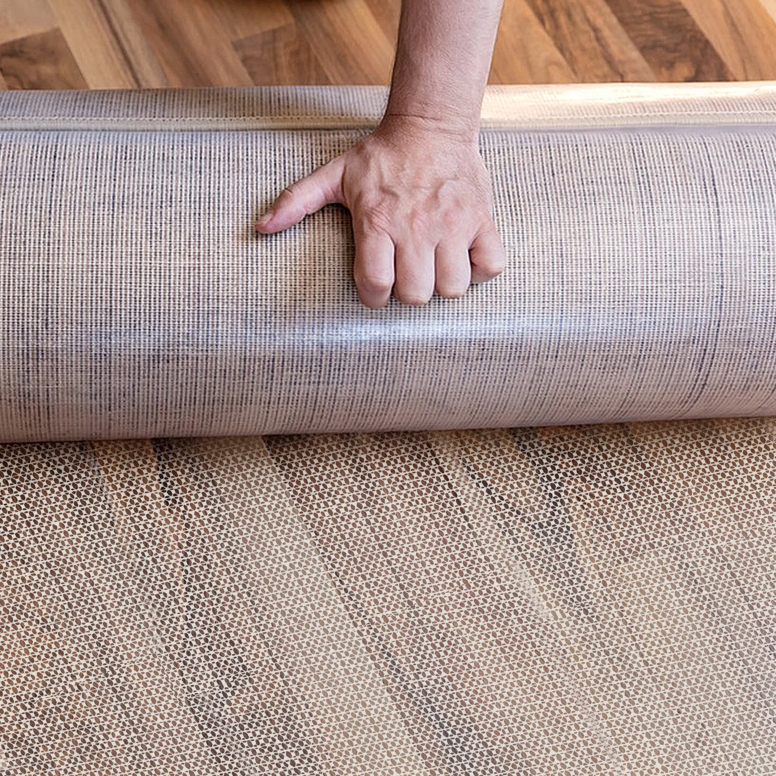 

200x300cm Non Slip Rug Pad Firm PVC Underlay Prevents Sliding and Curling Floor Protector for Hardwood Area Rugs Carpet Gripper