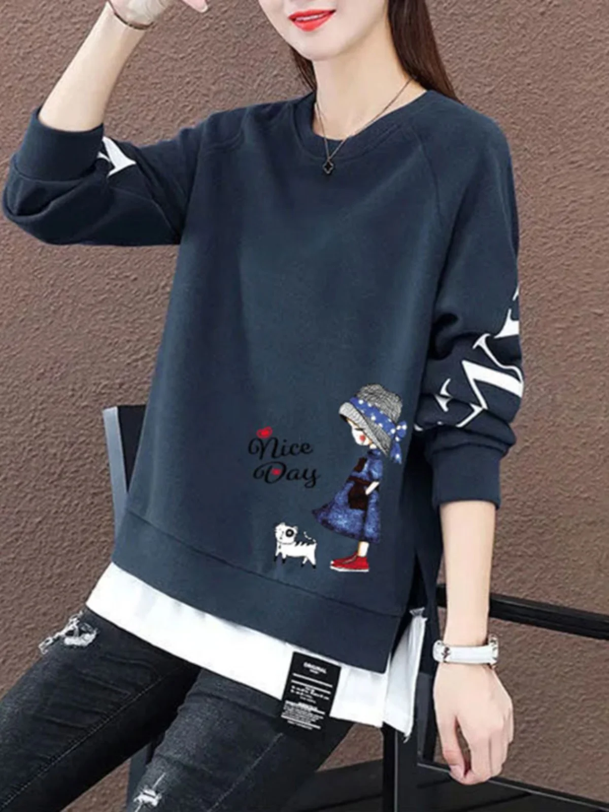 เสื้อสเวตเตอร์ทรงหลวม คอกลม แขนยาว ความยาวปานกลาง สไตล์เกาหลี เสื้อคลุมแฟชั่น ทันสมัย ดีไซน์สองชิ้นในตัว สำหรับฤดูใบไม้ผลิ ฤดูใบไม้ร่วง ฤดูหนาว