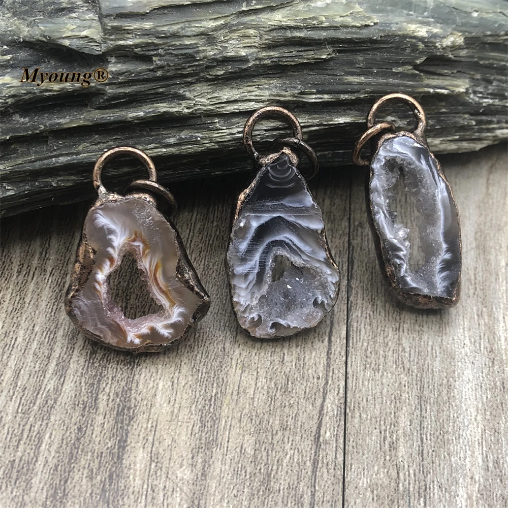 10PCS Wholesale Bronze Plated Soldered Natural Agates Geode Druzy Stone Slice Pendants MY220658