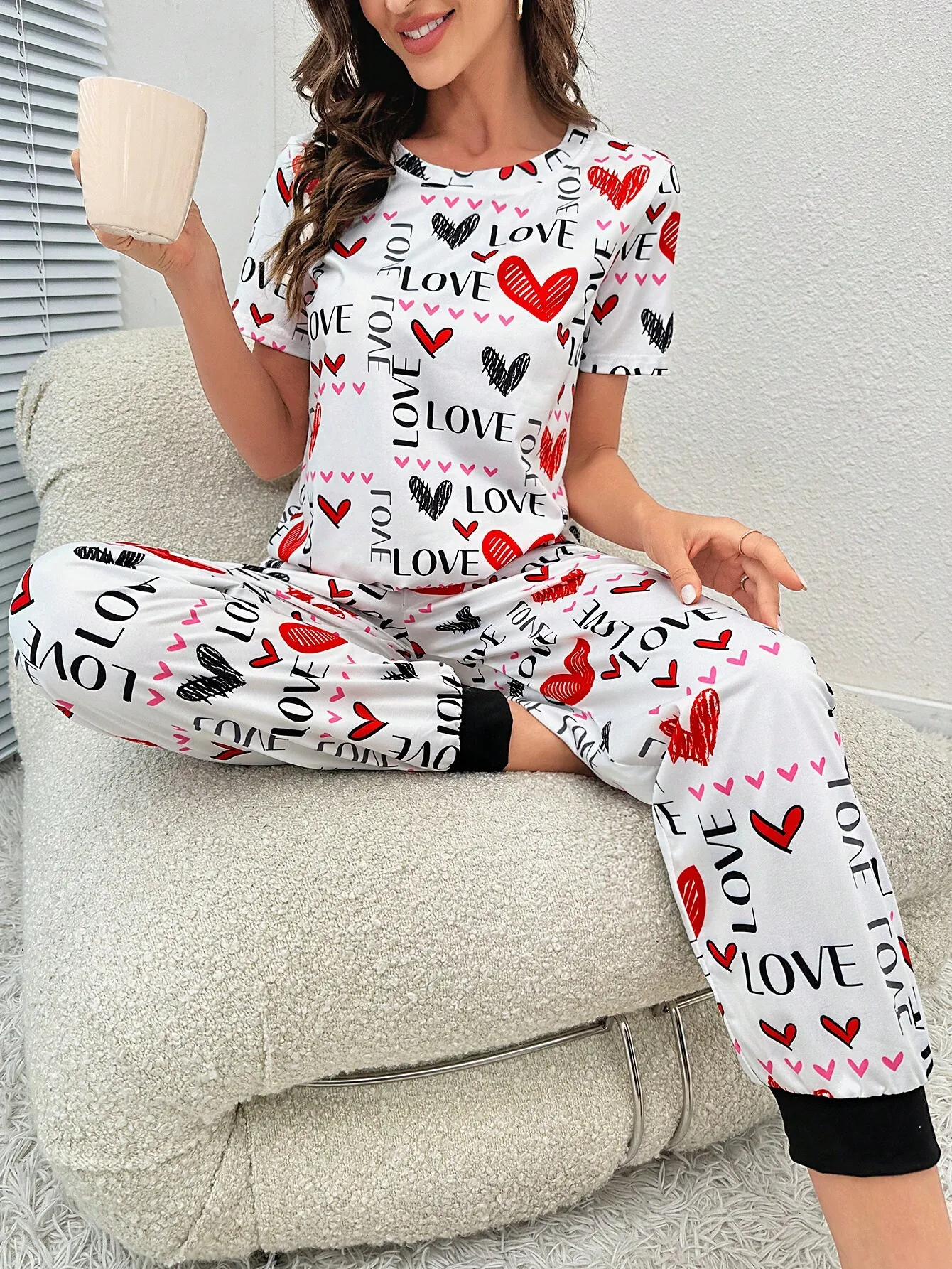 

White Love Heart Print Pajama Set with Short Sleeve and Cuffed Pants