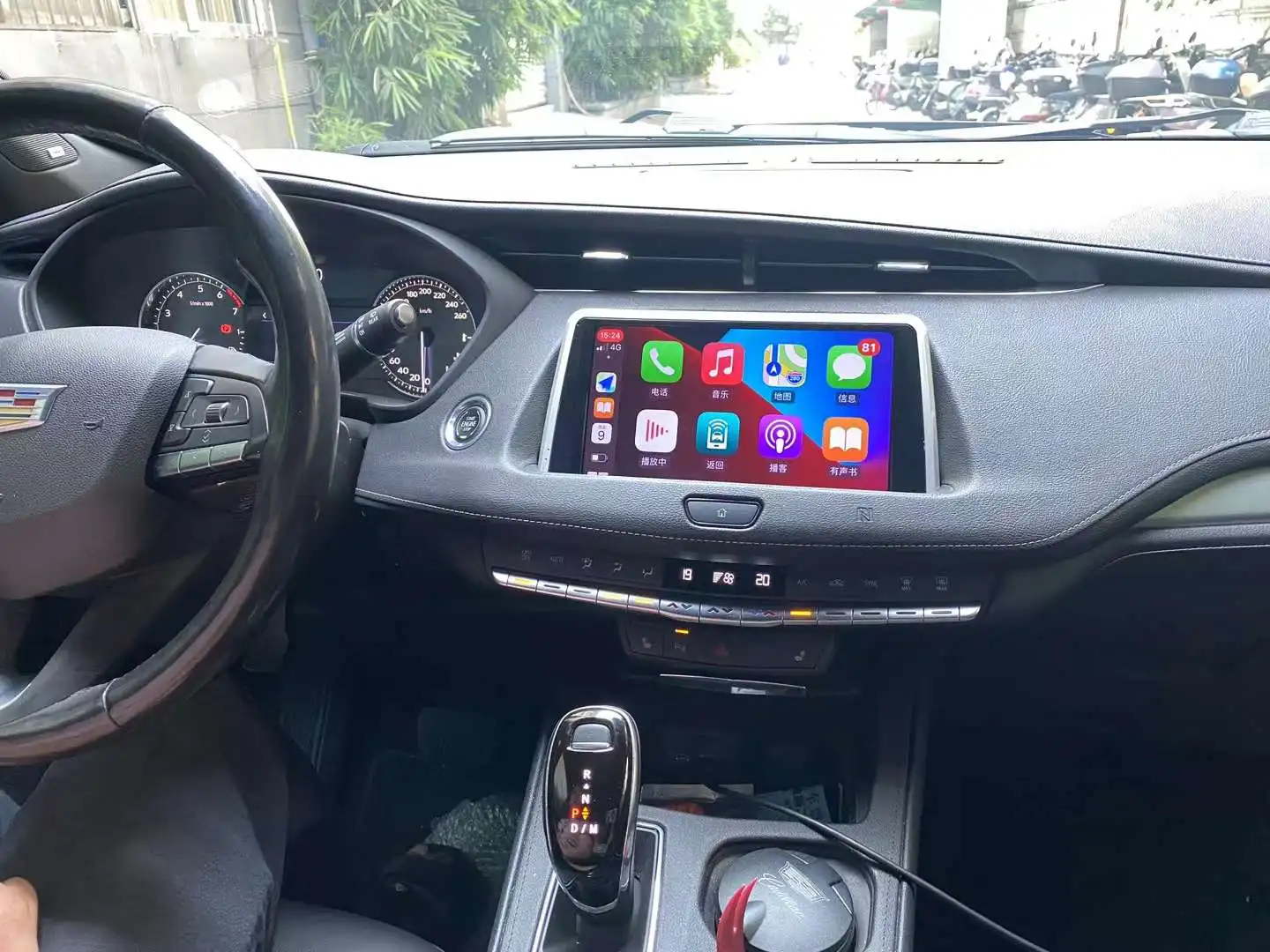 

Andriod 13 Navi For Cadillac XT4 2018-2023 Original Car Style Car Radio Head Unit 9.6" Original System Stereo Carplay Multimedia