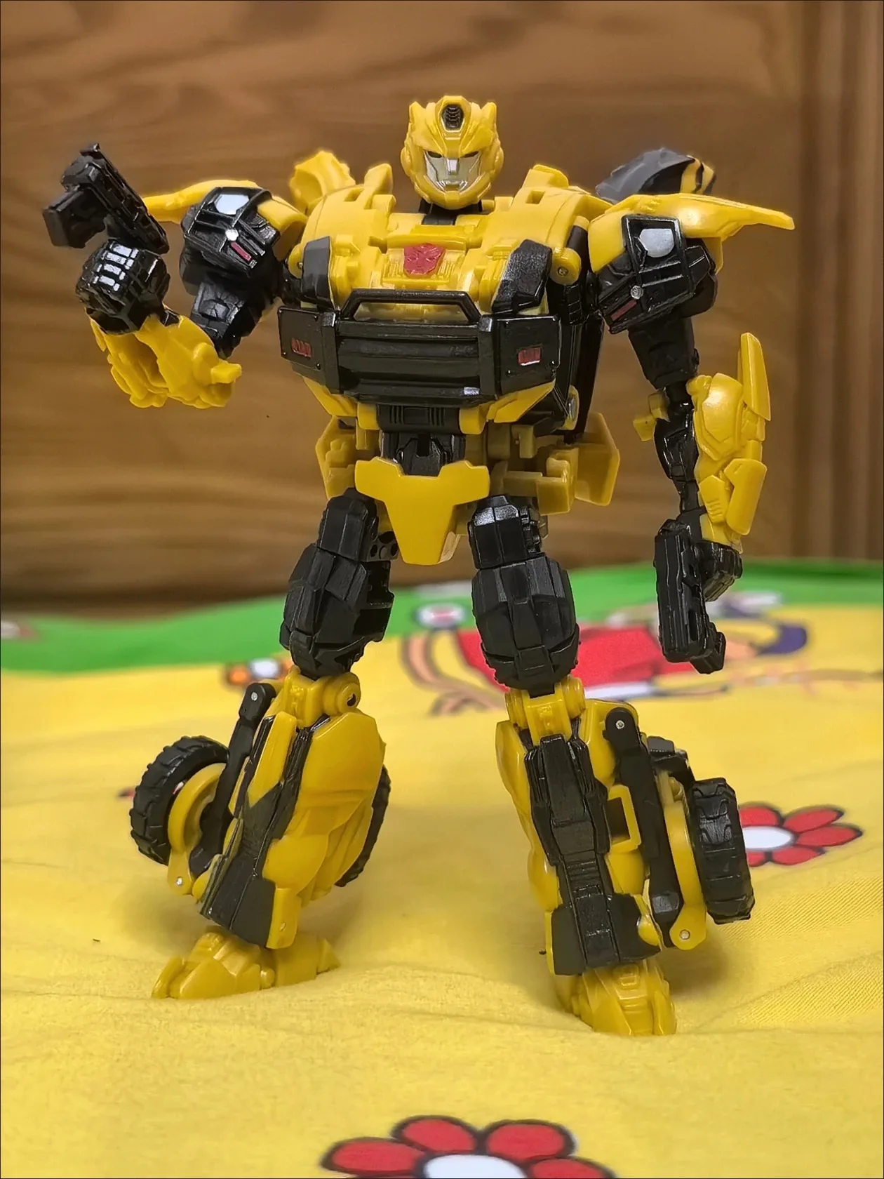 Hasbro Transformers Toy Enhanced Studio Series Bee Reactivation Game Edition Action Figure Autobot Robot Model Holiday Gift