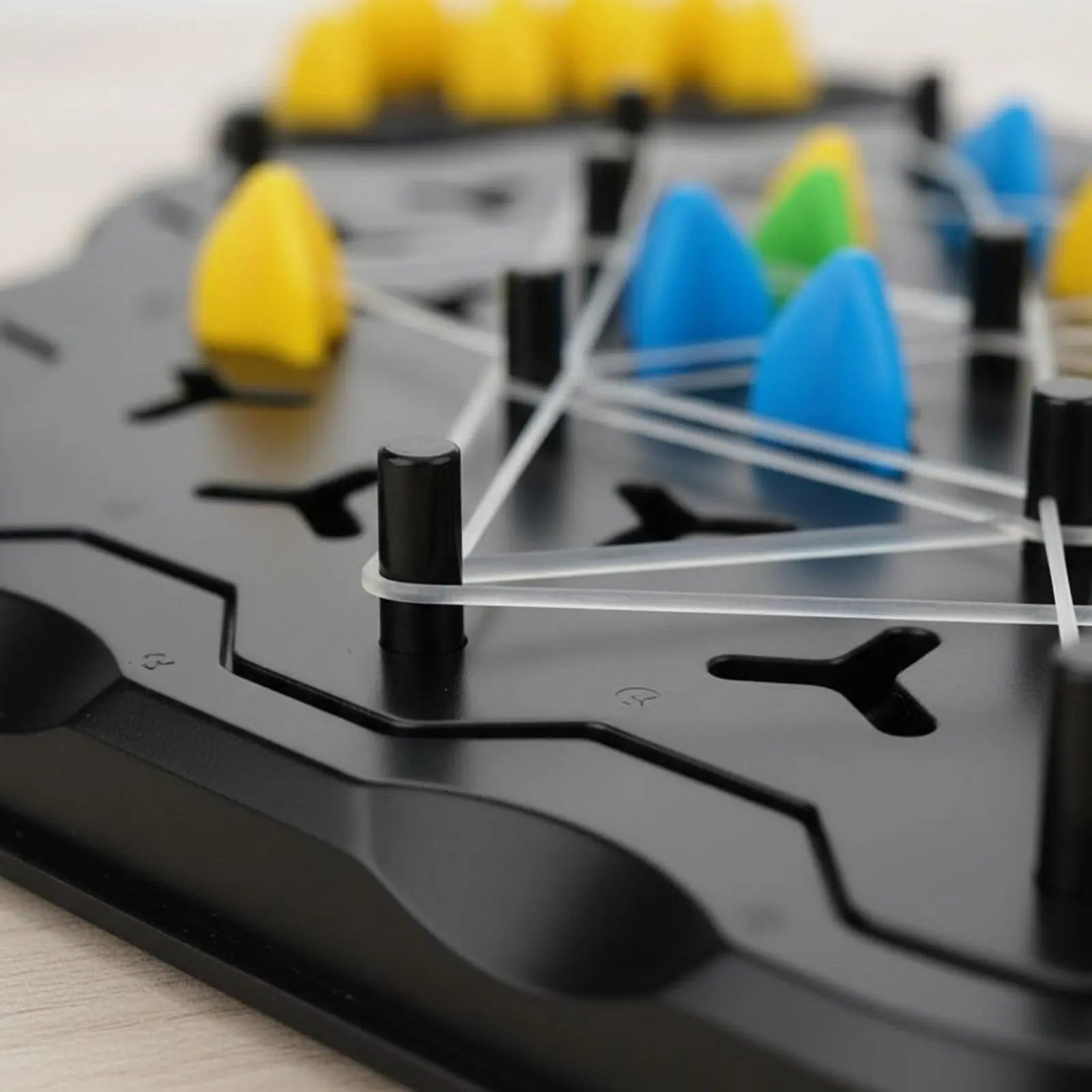 

Geometric Link Game Group Amusement Rubber Band Board Game for Children